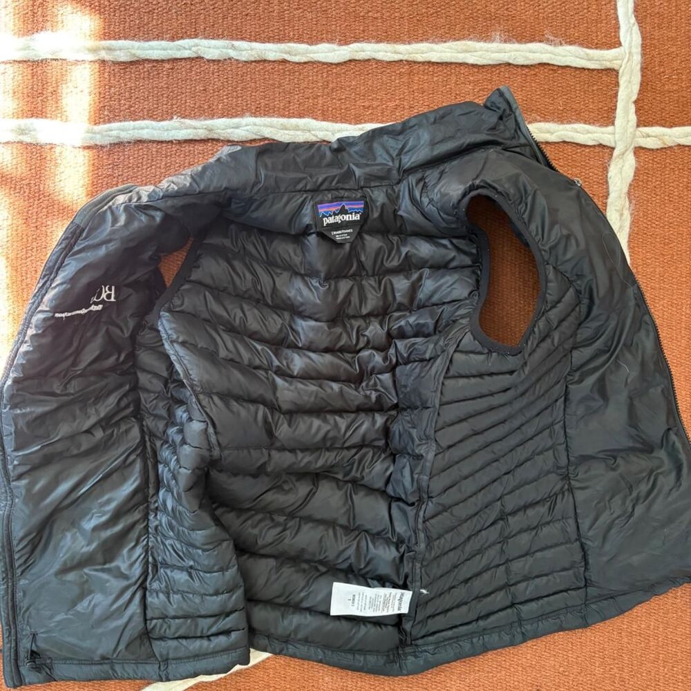 Patagonia Black Women's Down‎ Sweater Vest - Small with Logo - Picture 7 of 9